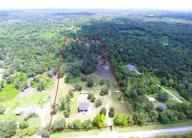 Property at 3992 County Road 244, Brazoria, TX 77422, 3 beds, 2.5 baths