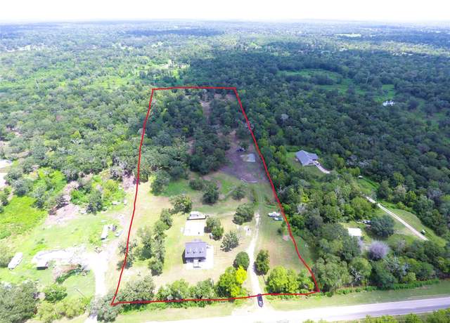 Property at 3992 County Road 244, Brazoria, TX 77422, 3 beds, 2.5 baths