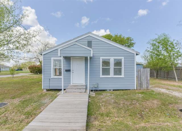 Property at 2430 5th Ave N, Texas City, TX 77590, 2 beds, 2 baths