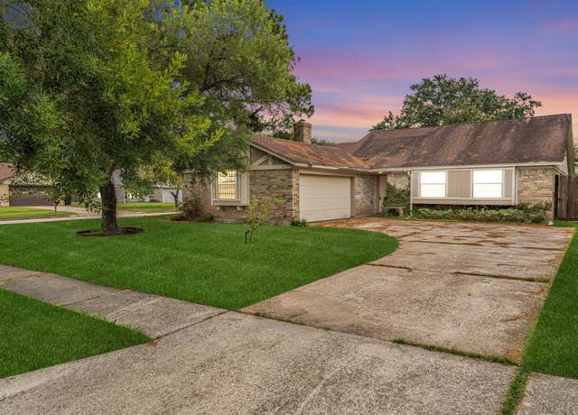Property at 7610 Alperton Dr, Houston, TX 77088, 3 beds, 2 baths