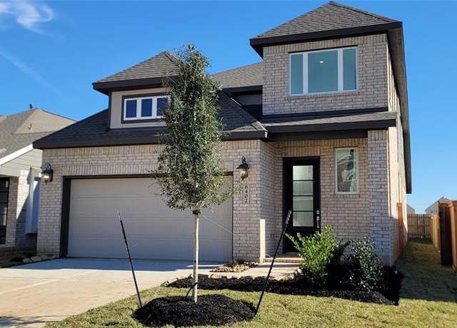 Property at 5823 Starling Dr, Baytown, TX 77521, 4 beds, 3.5 baths