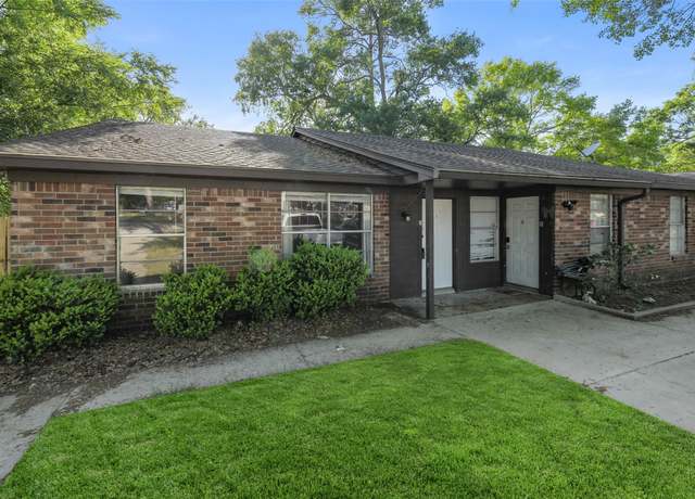 Property at 217 Lazy Ln, Conroe, TX 77301, 2 beds, 2 baths