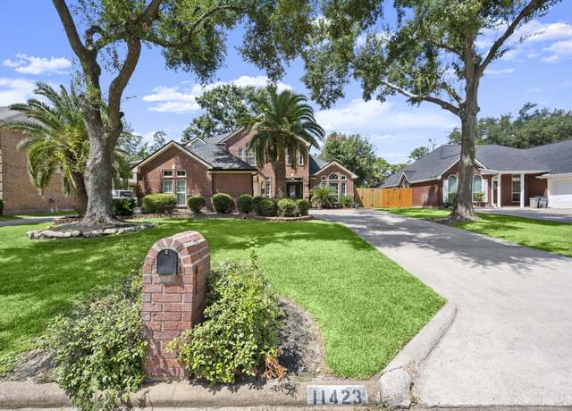 Property at 11423 Corola Trail Dr, Houston, TX 77066, 4 beds, 2.5 baths