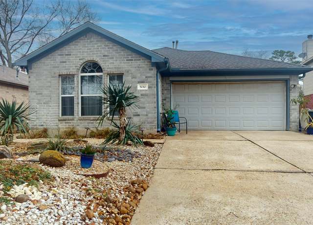 Property at 5010 Meadowfox Pl, Spring, TX 77389, 3 beds, 2 baths