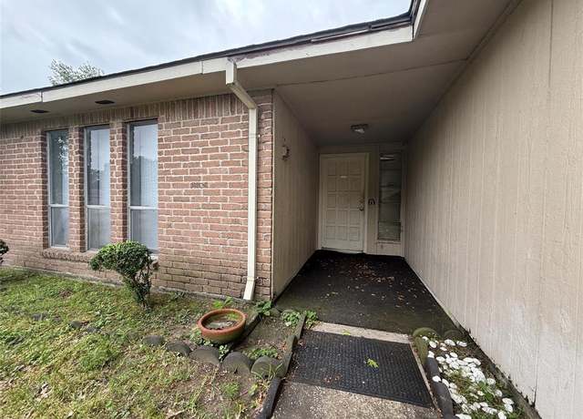 Property at 2115 Musket Groves St, Houston, TX 77067, 4 beds, 2 baths