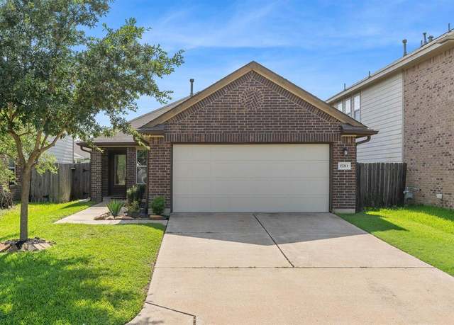 Property at 17211 Falcons Nest Landing Dr, Hockley, TX 77447, 4 beds, 2 baths