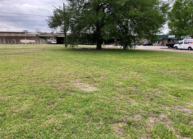 Property at 2705 North Fwy, Houston, TX 77009
