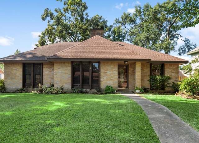 Property at 3714 Hill Springs Dr, Kingwood, TX 77345, 5 beds, 3 baths