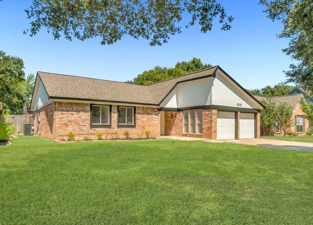 Property at 8206 Willow Forest Dr, Tomball, TX 77375, 3 beds, 2 baths