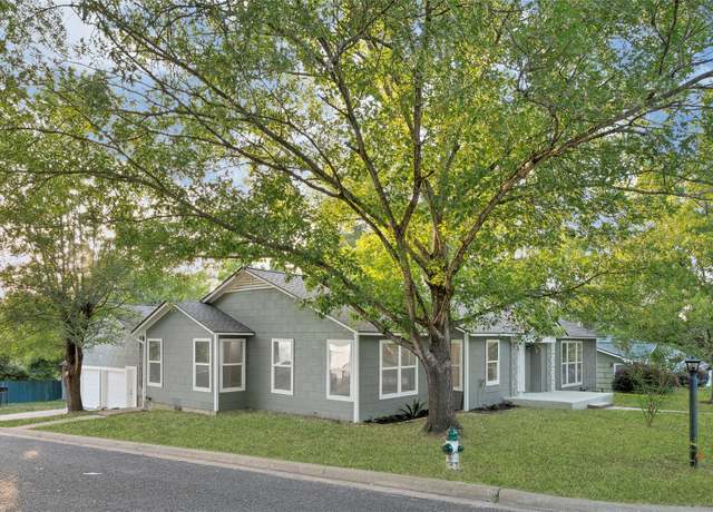 Property at 1930 Avenue P, Huntsville, TX 77340, 3 beds, 3.5 baths