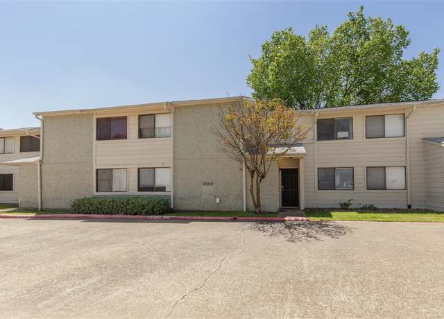 Property at 4509 Carter Creek Pkwy #7, Bryan, TX 77802, 2 beds, 1.5 baths