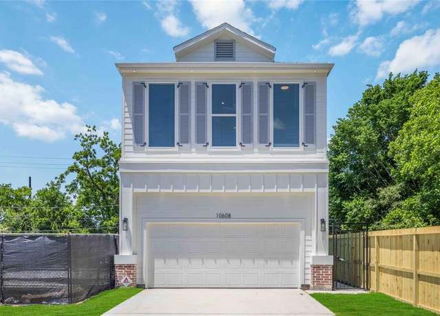 Property at 10608 Ashville Dr, Houston, TX 77051, 3 beds, 2.5 baths