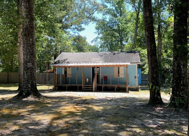 Property at 400 Carson Roberson Rd, Livingston, TX 77351, 3 beds, 1 bath