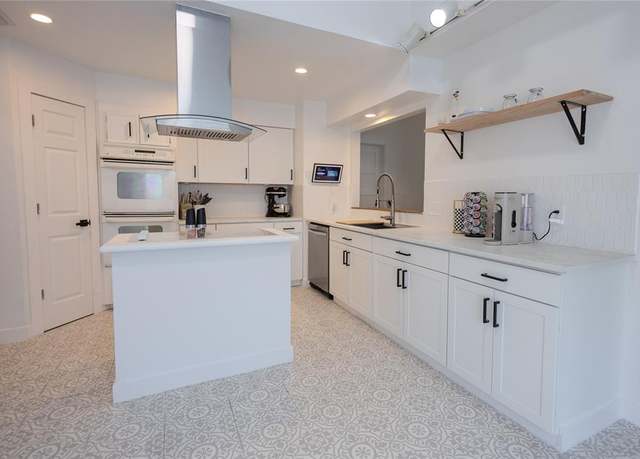 Property at 13215 Ravensway Dr, Cypress, TX 77429, 3 beds, 2.5 baths
