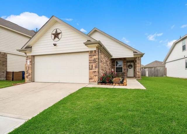 Property at 118 Bobcat Bnd, Huntsville, TX 77320, 3 beds, 2 baths