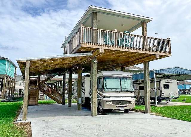Property at 138 S Mae Cir, Crystal Beach, TX 77650, 1 bath