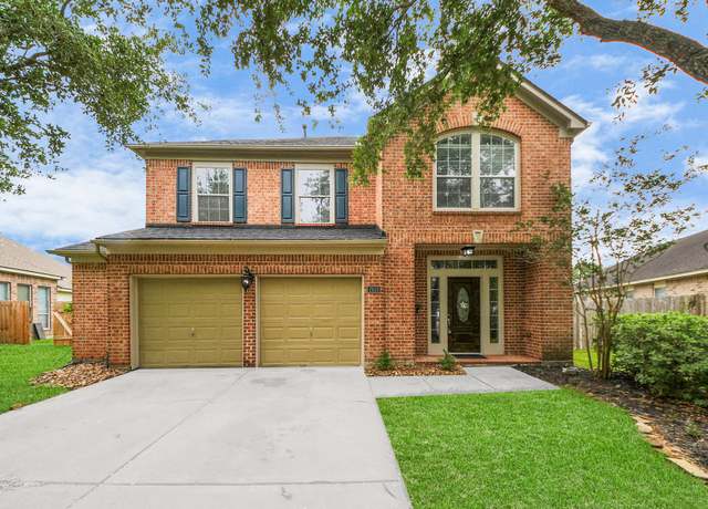 Property at 2619 Winners Ct, Rosenberg, TX 77471, 3 beds, 2.5 baths