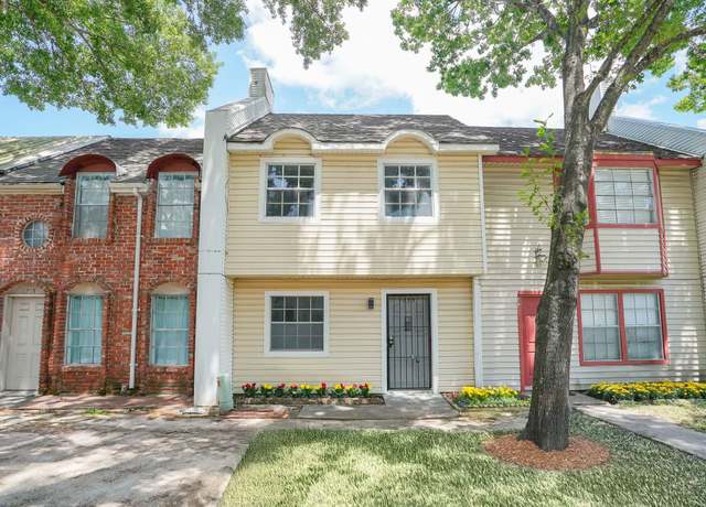 Property at 1255 Witte Rd #17, Houston, TX 77055, 3 beds, 2.5 baths