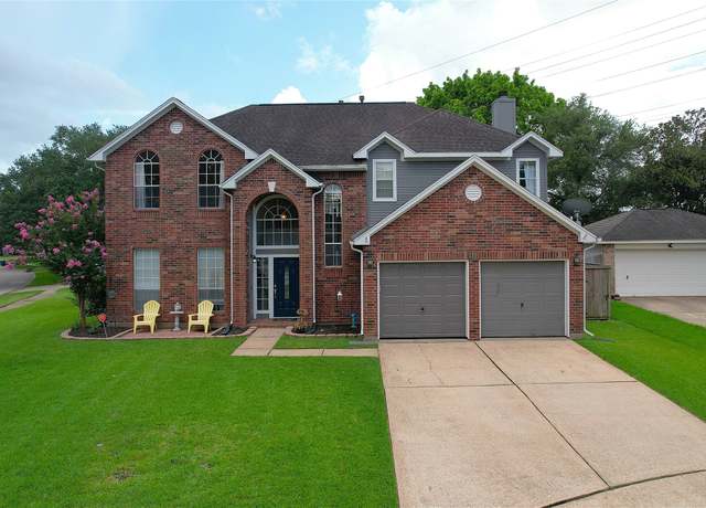 Property at 202 Oak Creek Cir, League City, TX 77573, 3 beds, 2.5 baths