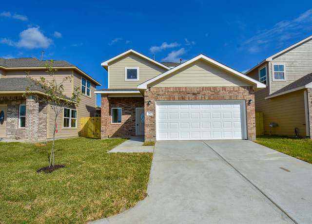 Property at 2822 Pine Estate Ln, Houston, TX 77014, 4 beds, 2.5 baths
