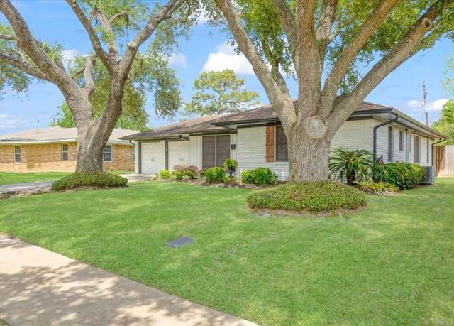 Property at 2003 Sieber Dr, Houston, TX 77017, 3 beds, 1.5 baths