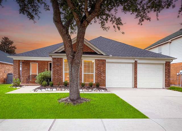 Property at 3707 Cane Lake Dr, Richmond, TX 77406, 4 beds, 2 baths
