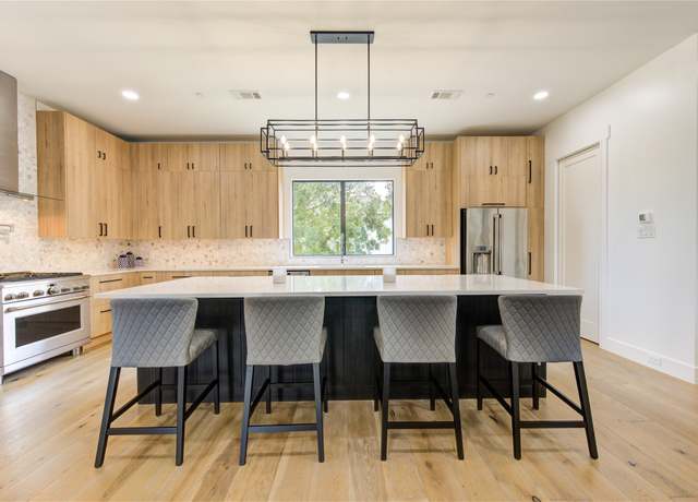 Property at 1611 W 22nd St Unit C, Houston, TX 77008, 3 beds, 4.5 baths