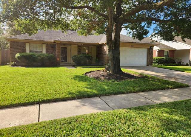 Property at 5515 Pimberton Ln, Spring, TX 77379, 3 beds, 2 baths