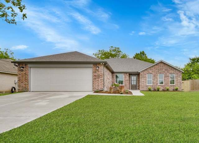Property at 12390 Green Ridge Dr, Willis, TX 77318, 4 beds, 3 baths