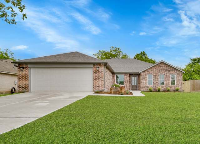 Property at 12390 Green Ridge Dr, Willis, TX 77318, 4 beds, 3 baths