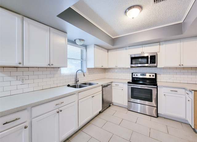 Property at 8310 Gulf Tree Ln, Houston, TX 77075, 4 beds, 2 baths