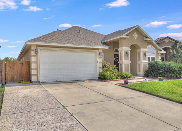 Property at 7522 South Lake Dr, Corpus Christi, TX 78414, 4 beds, 3 baths