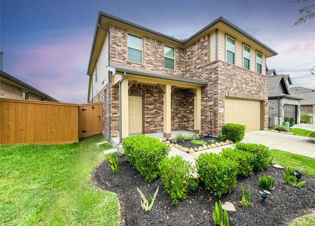 Property at 2206 Islawild Way, Texas City, TX 77568, 4 beds, 2.5 baths