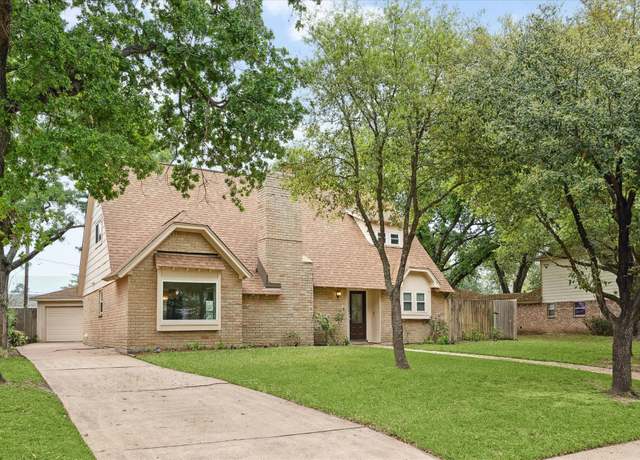 Property at 6106 Greenmont Dr, Houston, TX 77092, 4 beds, 2 baths