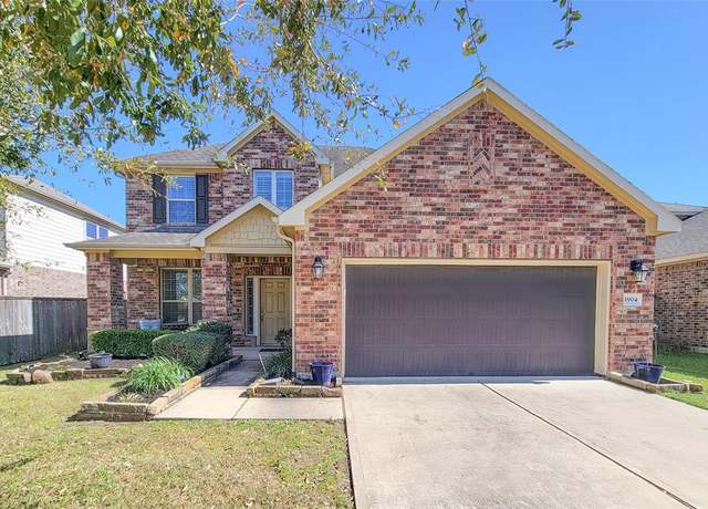 Property at 1904 Emerald Breeze Ct, Pearland, TX 77089, 4 beds, 3.5 baths