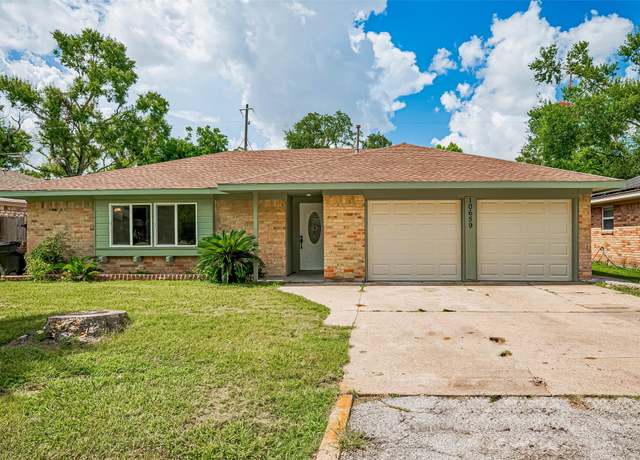 Property at 10659 Hazelhurst Dr, Houston, TX 77043, 4 beds, 2 baths