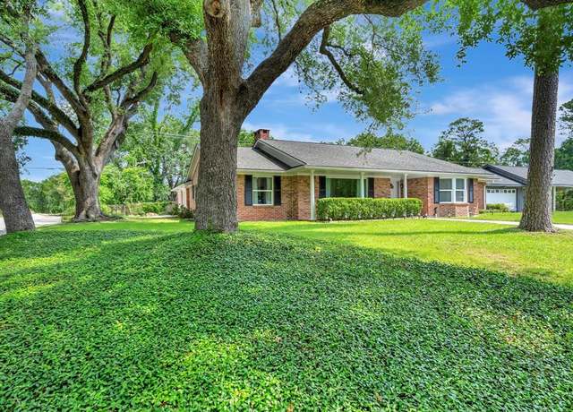 Property at 5303 Laurel Creek Way, Houston, TX 77017, 3 beds, 2 baths