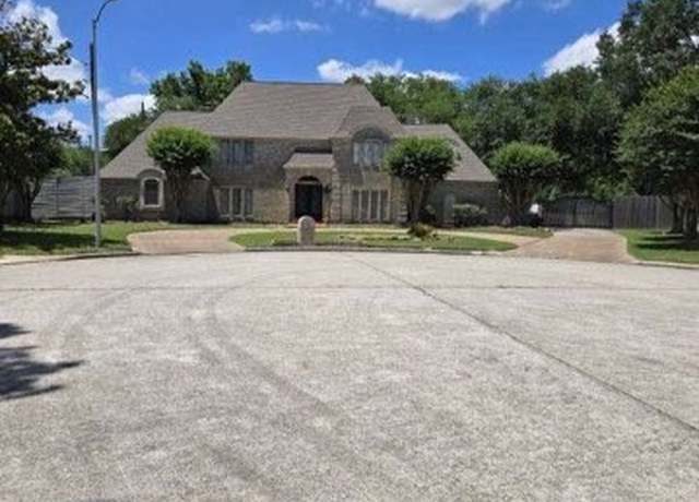 Property at 17518 Jackson Pines Dr, Houston, TX 77090, 5 beds, 4 baths