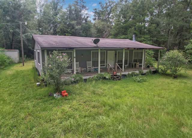 Property at 295 Hollywood St, Livingston, TX 77351, 2 beds, 1 bath