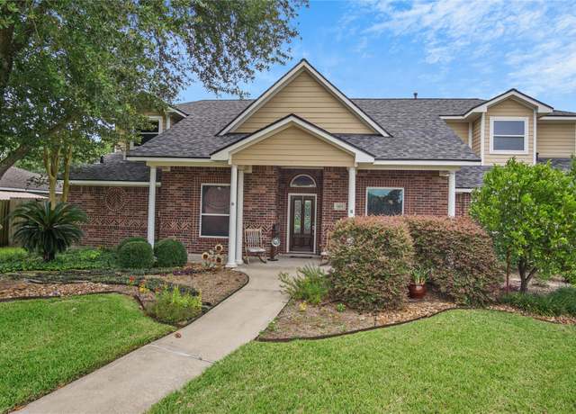 Property at 1401 Watson Dr, Deer Park, TX 77536, 4 beds, 3 baths