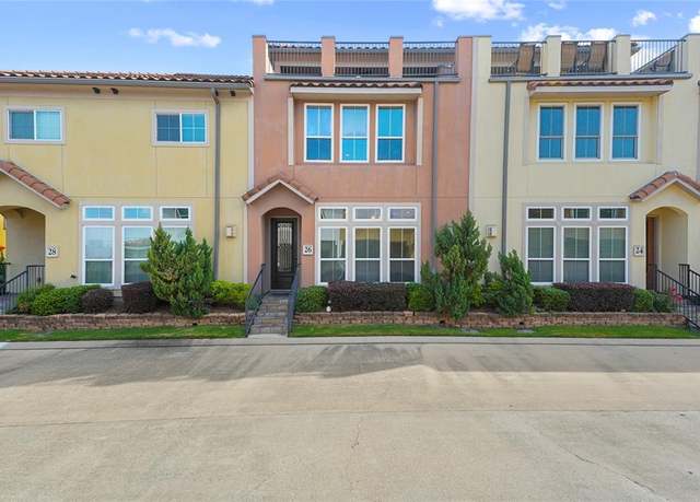 Property at 26 W Oaks Dr, Houston, TX 77058, 4 beds, 3.5 baths