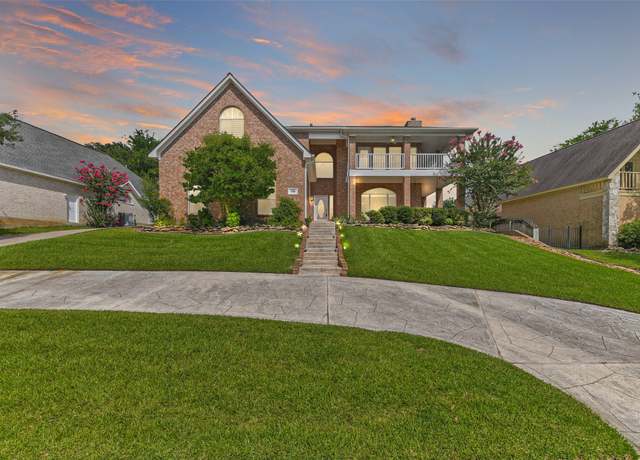 Property at 119 April Breeze St, Conroe, TX 77356, 3 beds, 3.5 baths