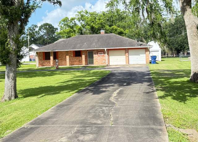 Property at 1410 S Dance Dr, West Columbia, TX 77486, 3 beds, 2 baths