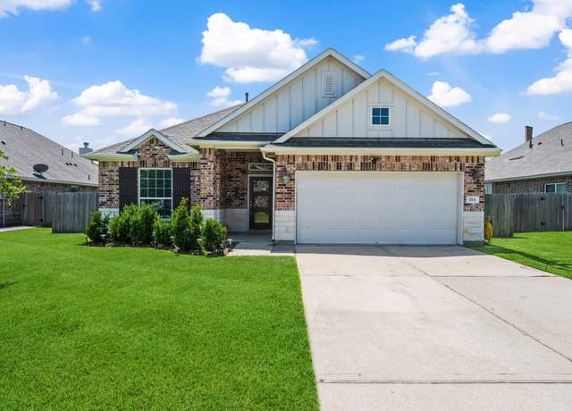 Property at 114 San Jacinto Dr, Baytown, TX 77523, 3 beds, 2 baths