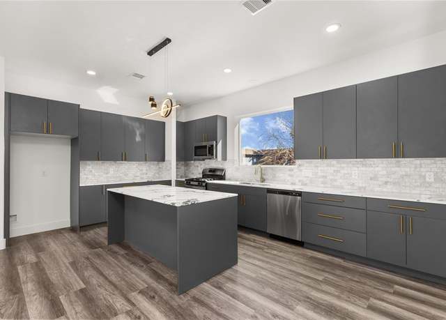 Property at 2711 Dennis St, Houston, TX 77004, 4 beds, 4 baths