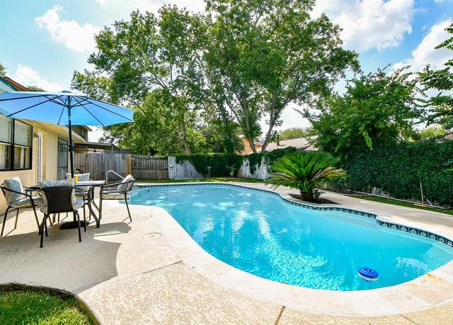 Property at 1914 Audubon Ct, Richmond, TX 77406, 3 beds, 2 baths