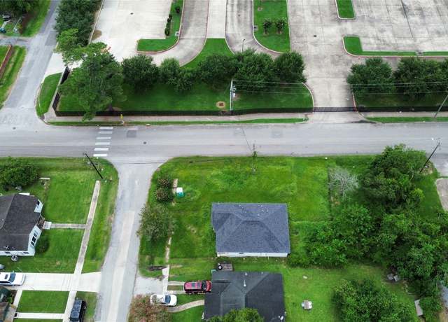 Property at 2290 Ives St, Beaumont, TX 77703