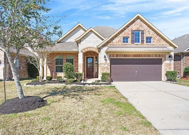 Property at 4813 Loures Ln, League City, TX 77573, 4 beds, 2 baths