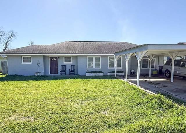 Property at 407 Rorem Ave, Palacios, TX 77465, 2 baths