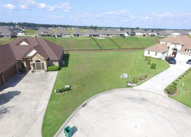 Property at 7 Waterstone Ct, Montgomery, TX 77356